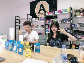 Shenzhen Mega Packaging Co.,Ltd linha de produção do fabricante